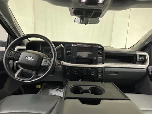 Used 2023 Ford F250 XL w/ FX4 Off-Road Package AWD/4WD image 13