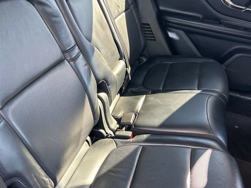 Used 2020 Lincoln Corsair Reserve w/ Elements Package FWD image 17