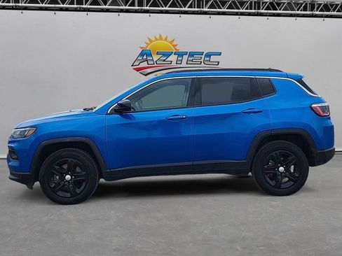Used 2023 Jeep Compass Latitude AWD/4WD image 8