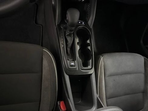 Used 2021 Chevrolet TrailBlazer LT w/ Convenience Package FWD image 17