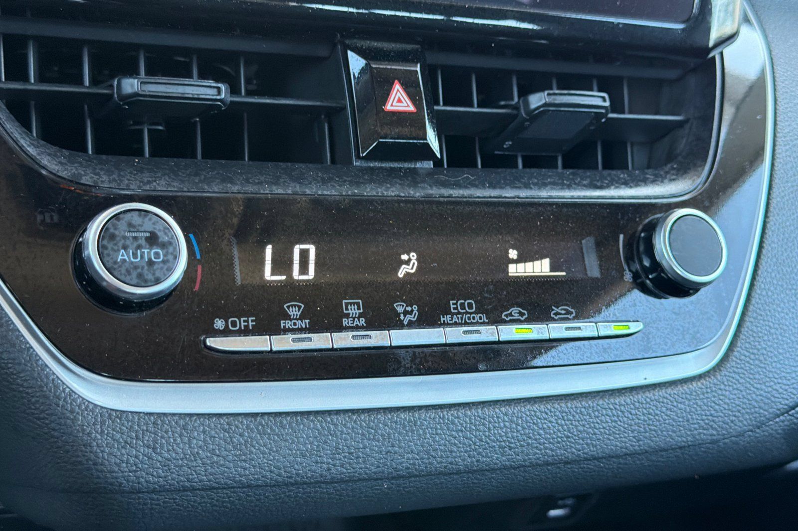 Used 2025 Toyota Corolla LE FWD image 24