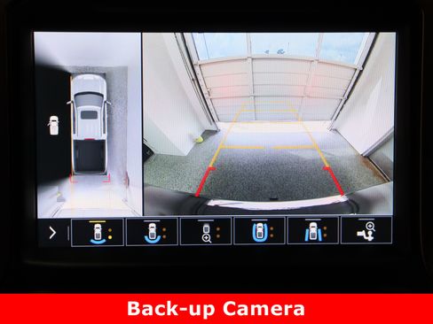 Used 2019 Chevrolet Silverado 1500 High Country w/ Technology Package image 23