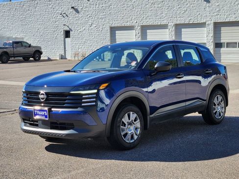 Certified 2025 Nissan Kicks S image 6