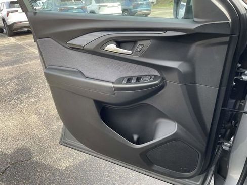 Used 2023 Chevrolet TrailBlazer LT w/ Convenience Package image 25