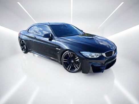 Used 2015 BMW M4 Convertible RWD image 4