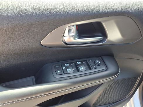 New 2026 Chrysler Voyager LX FWD image 11