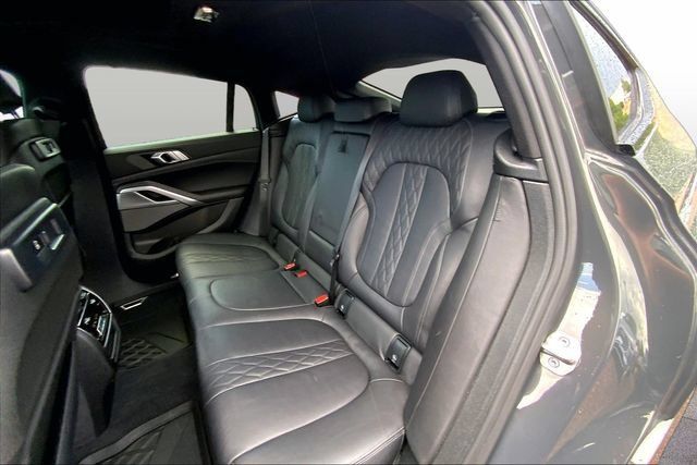 Used 2021 BMW X6 M50i w/ Premium Package AWD/4WD image 18