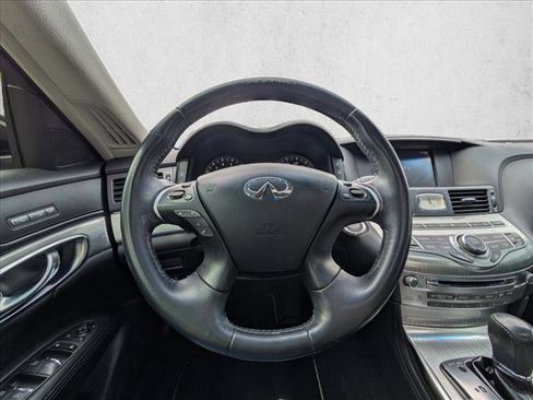Used 2016 INFINITI Q70 3.7 image 10