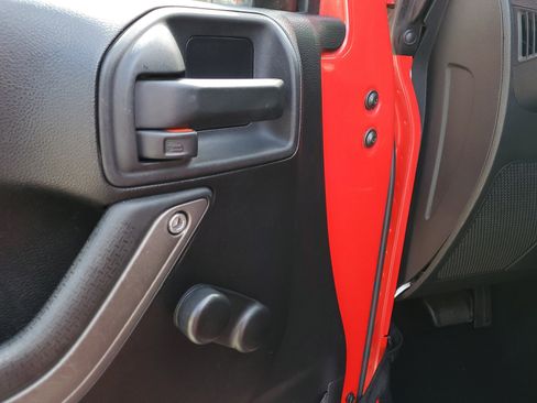 Used 2015 Jeep Wrangler Sport image 11