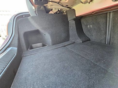 Used 2017 Alfa Romeo Giulia image 30