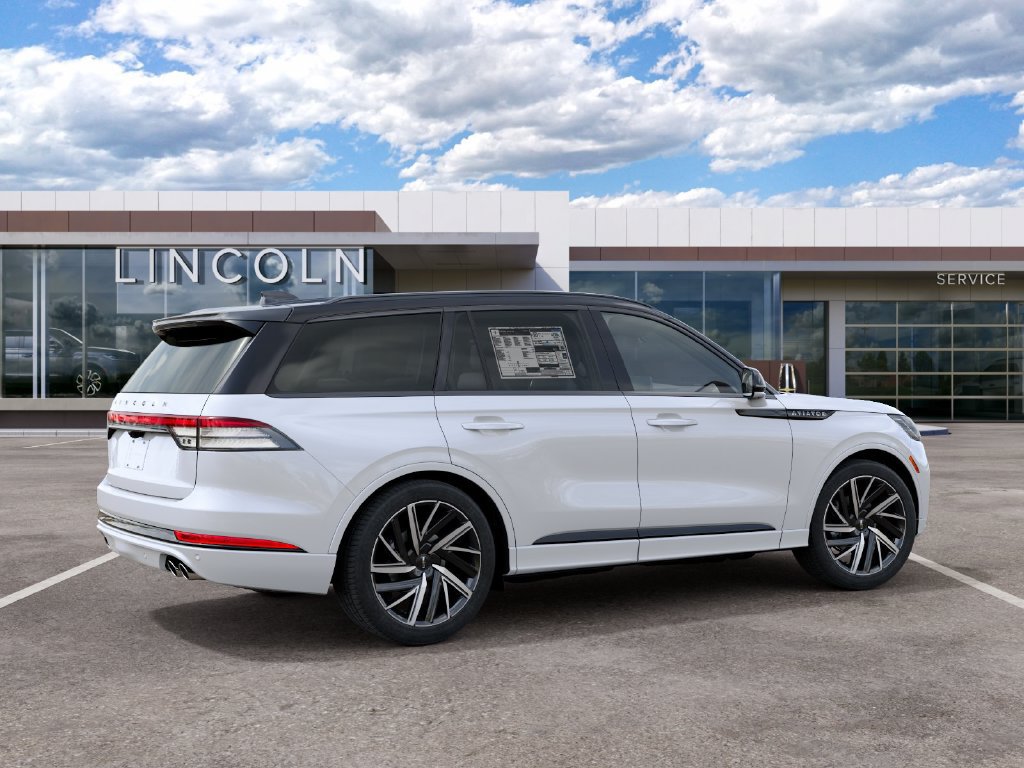 New 2027 Lincoln Aviator Black Label w/ Black Label Special Edition AWD/4WD image 6