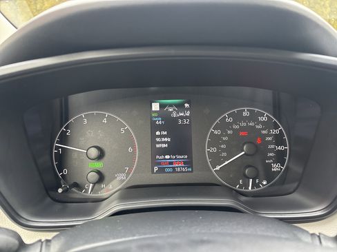 Used 2024 Toyota Corolla LE image 21