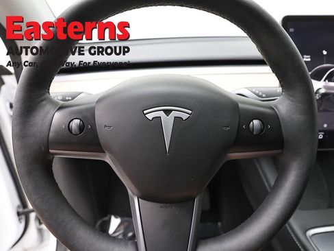 Used 2023 Tesla Model Y Long Range image 10