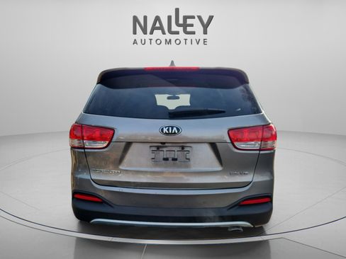 Used 2016 Kia Sorento EX w/ EX Premium Package image 4