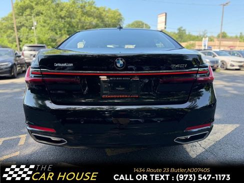 Used 2021 BMW 740i RWD image 7