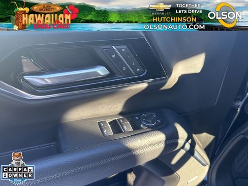 Used 2025 GMC Yukon XL Denali image 11