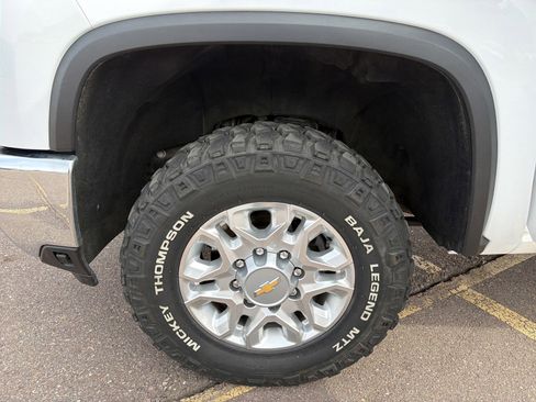 Used 2024 Chevrolet Silverado 2500 LTZ w/ LTZ Plus Package AWD/4WD image 15