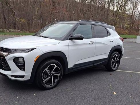 Used 2021 Chevrolet TrailBlazer RS w/ Convenience Package image 4