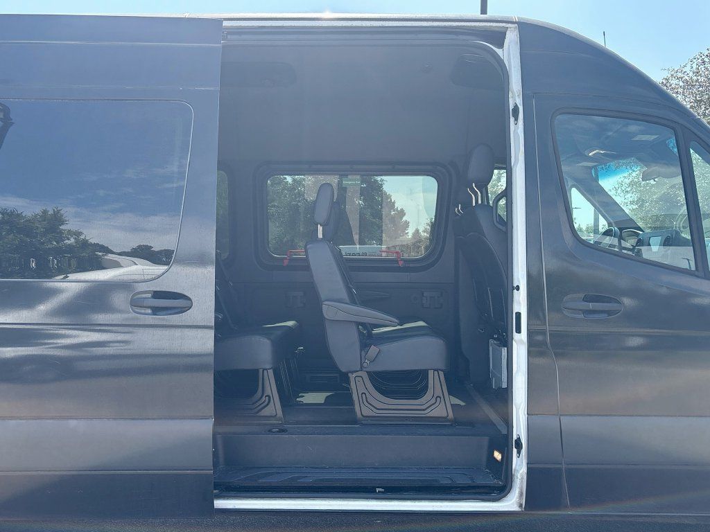 Used 2022 Mercedes-Benz Sprinter 2500 image 15