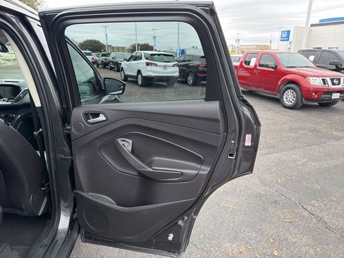 Used 2016 Ford Escape Titanium image 30