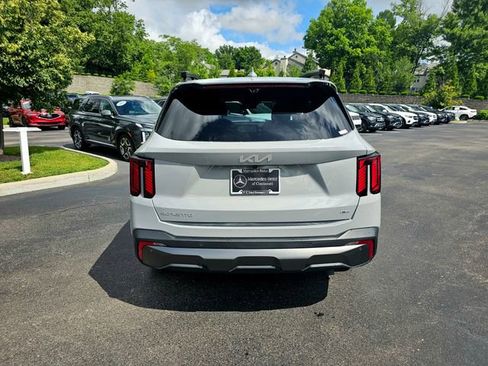 Used 2024 Kia Sorento SX Prestige AWD/4WD image 9