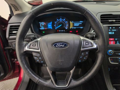 Used 2018 Ford Fusion SE w/ Equipment Group 201A FWD image 32