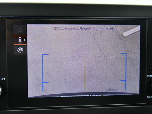 Used 2024 Kia Sportage LX image 18