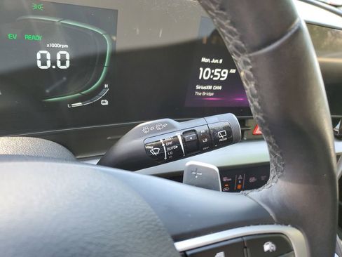 Used 2023 Kia Sportage EX AWD/4WD image 26