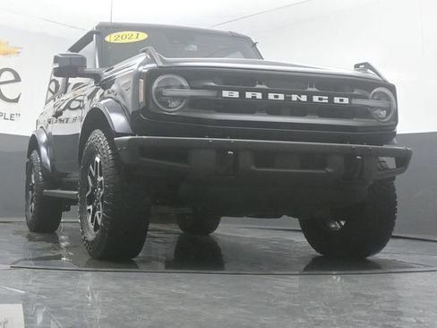 Used 2021 Ford Bronco Outer Banks AWD/4WD image 3