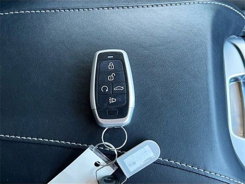 Used 2024 Acura RDX w/Technology Package image 32