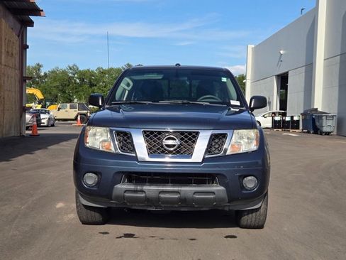 Used 2017 Nissan Frontier SV RWD image 3