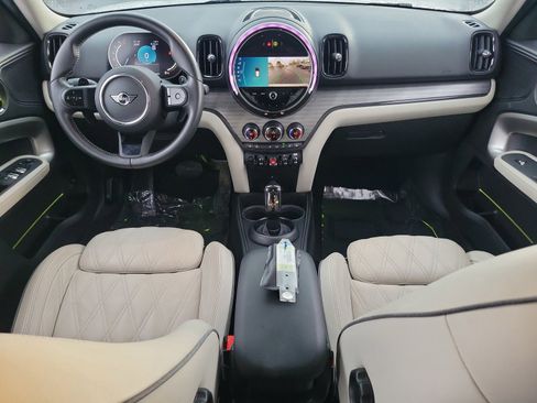 Used 2024 MINI Cooper Countryman S w/ Signature Upholstery Package image 28