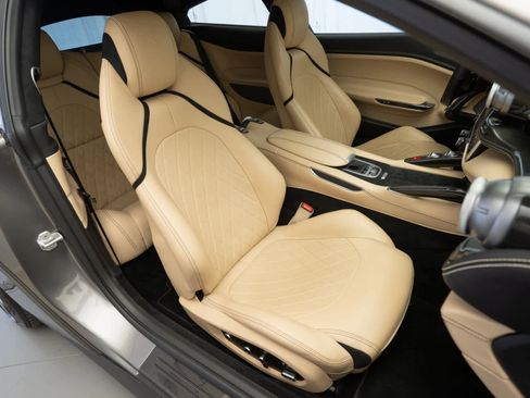 Certified 2018 Ferrari GTC4Lusso image 14