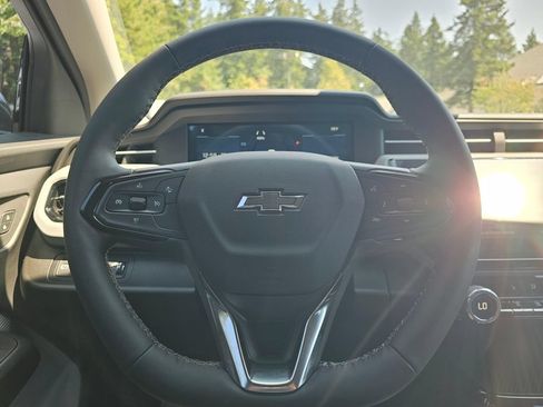New 2027 Chevrolet Bolt LT w/ Comfort Package FWD image 26