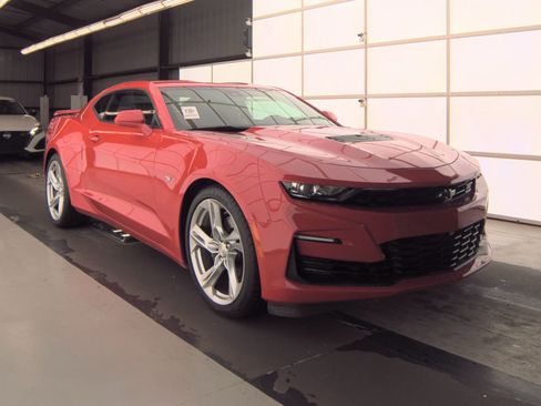 Used 2020 Chevrolet Camaro SS image 6