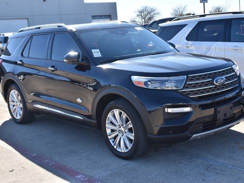 Used 2021 Ford Explorer King Ranch w/ Premium Technology Package image 4