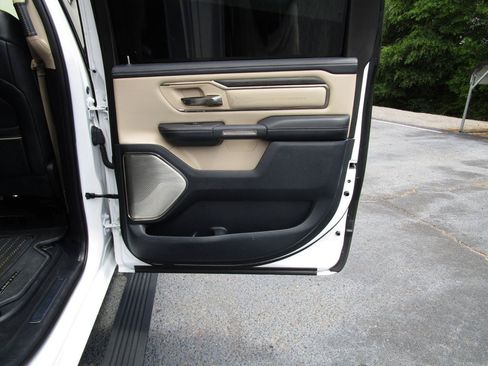 Used 2019 RAM 1500 Limited AWD/4WD image 32