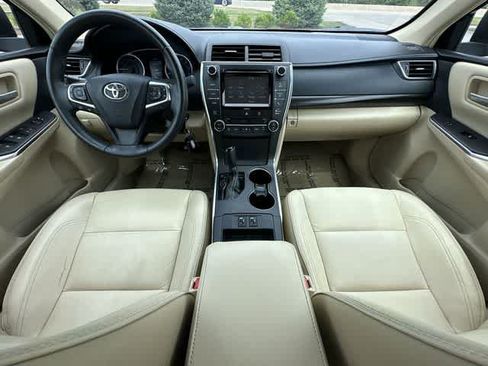 Used 2017 Toyota Camry XLE FWD image 18