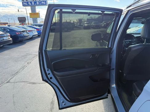 Used 2022 Honda Passport TrailSport image 27