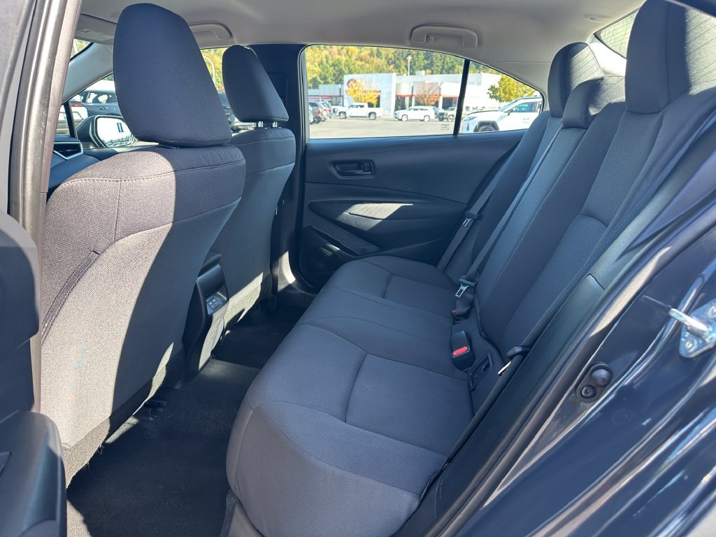 Used 2026 Toyota Corolla LE FWD image 14