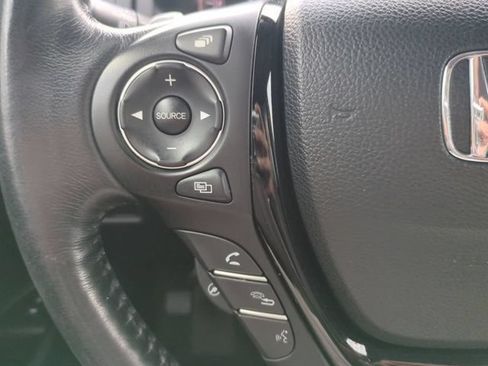 Used 2017 Honda Pilot Elite image 32