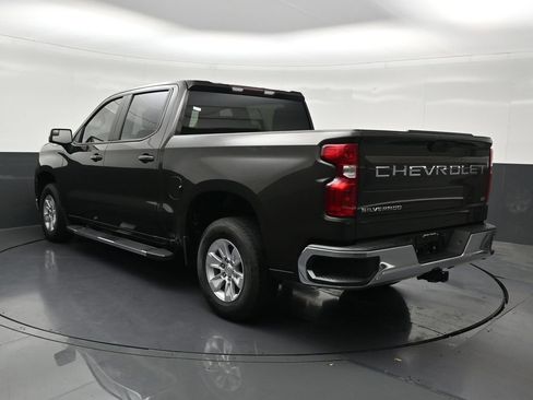 Used 2022 Chevrolet Silverado 1500 LT RWD image 3