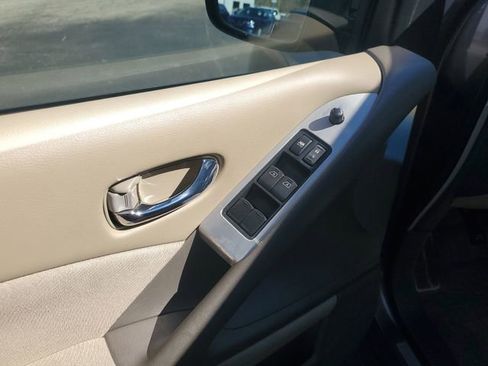 Used 2012 Nissan Murano SV image 14