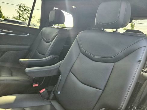 Used 2021 Cadillac XT6 Premium Luxury AWD/4WD image 25