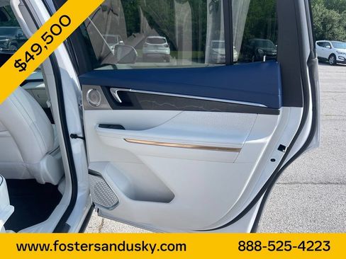 Used 2025 Buick Enclave Avenir w/ Super Cruise Package FWD image 18