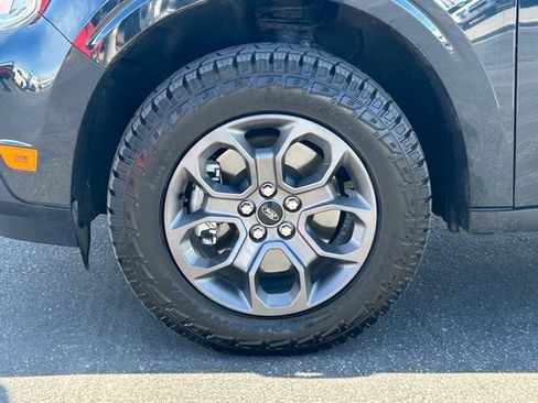 Used 2022 Ford Maverick XLT w/ XLT Luxury Package image 12