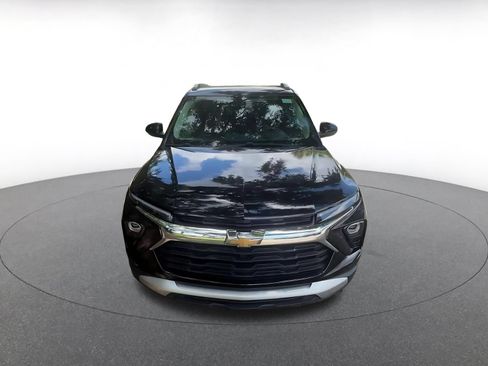 Used 2025 Chevrolet TrailBlazer LT FWD image 3