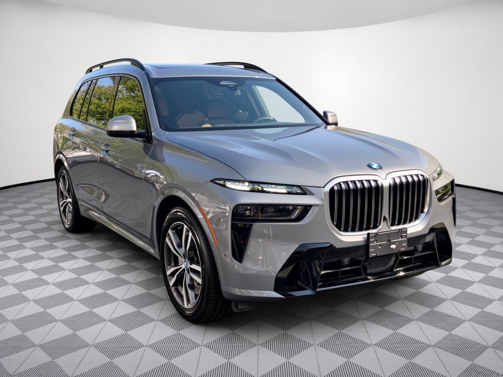 Used 2026 BMW X7 xDrive40i w/ Executive Package AWD/4WD image 7