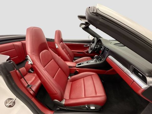 Used 2019 Porsche 911 Carrera S RWD image 16