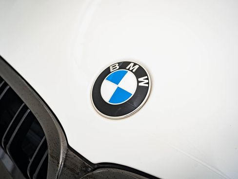 Used 2022 BMW M8 Competition w/ M Carbon Exterior Package image 4